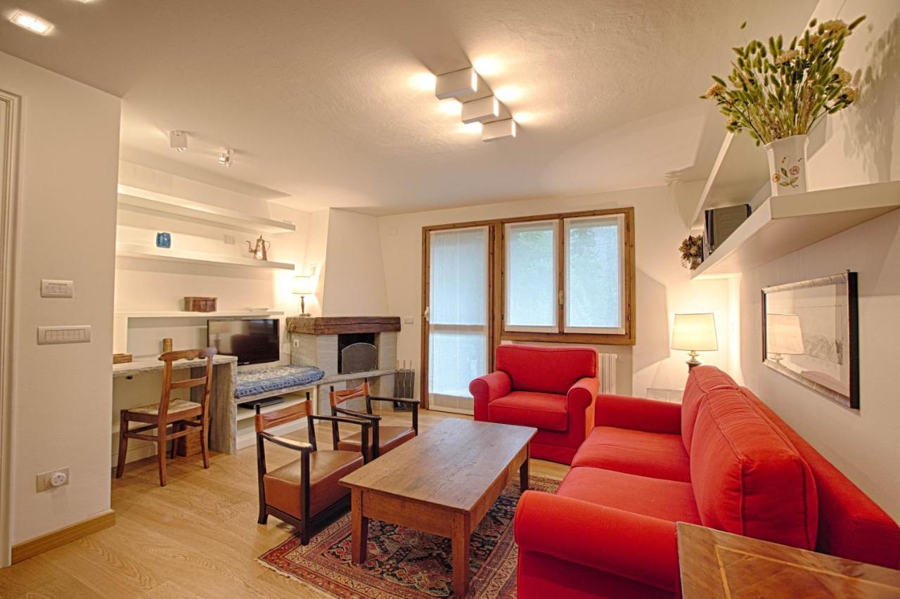Joivy Superb Apartments For 6 With Mountain View And Garden In Courmayeur Eksteriør bilde
