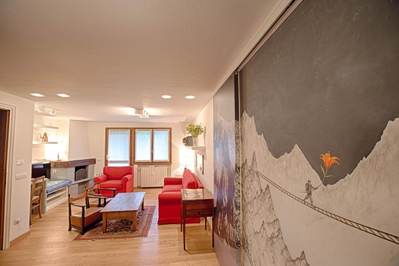 Joivy Superb Apartments For 6 With Mountain View And Garden In Courmayeur Eksteriør bilde