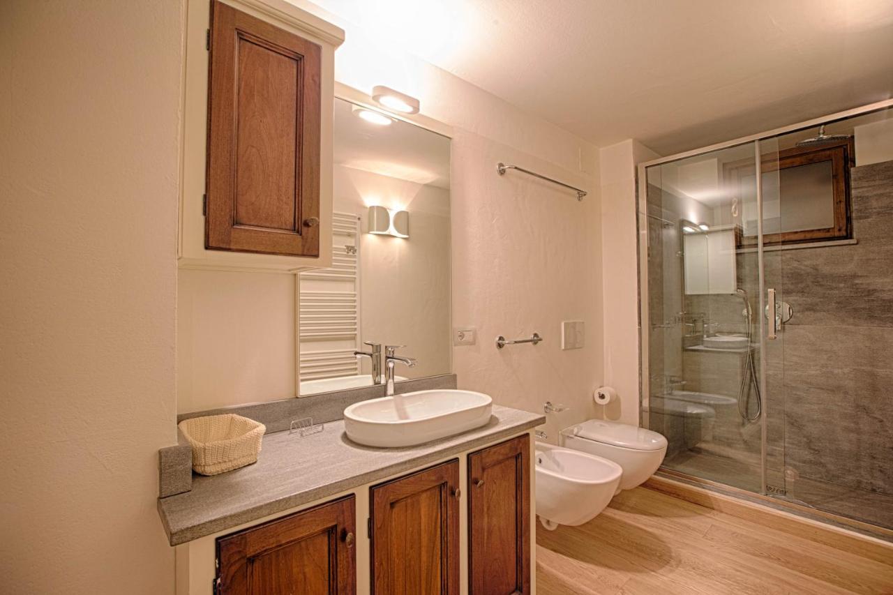 Joivy Superb Apartments For 6 With Mountain View And Garden In Courmayeur Eksteriør bilde