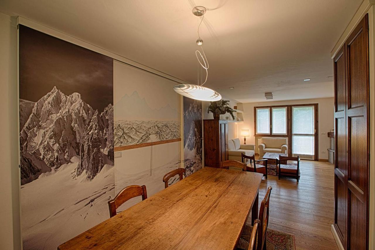 Joivy Superb Apartments For 6 With Mountain View And Garden In Courmayeur Eksteriør bilde