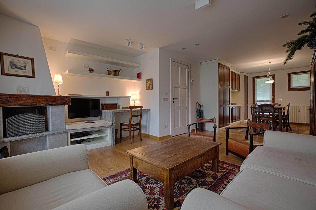 Joivy Superb Apartments For 6 With Mountain View And Garden In Courmayeur Eksteriør bilde